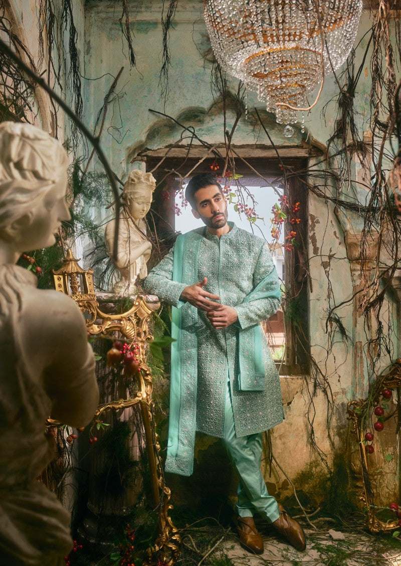 Hatchedline Sherwani set