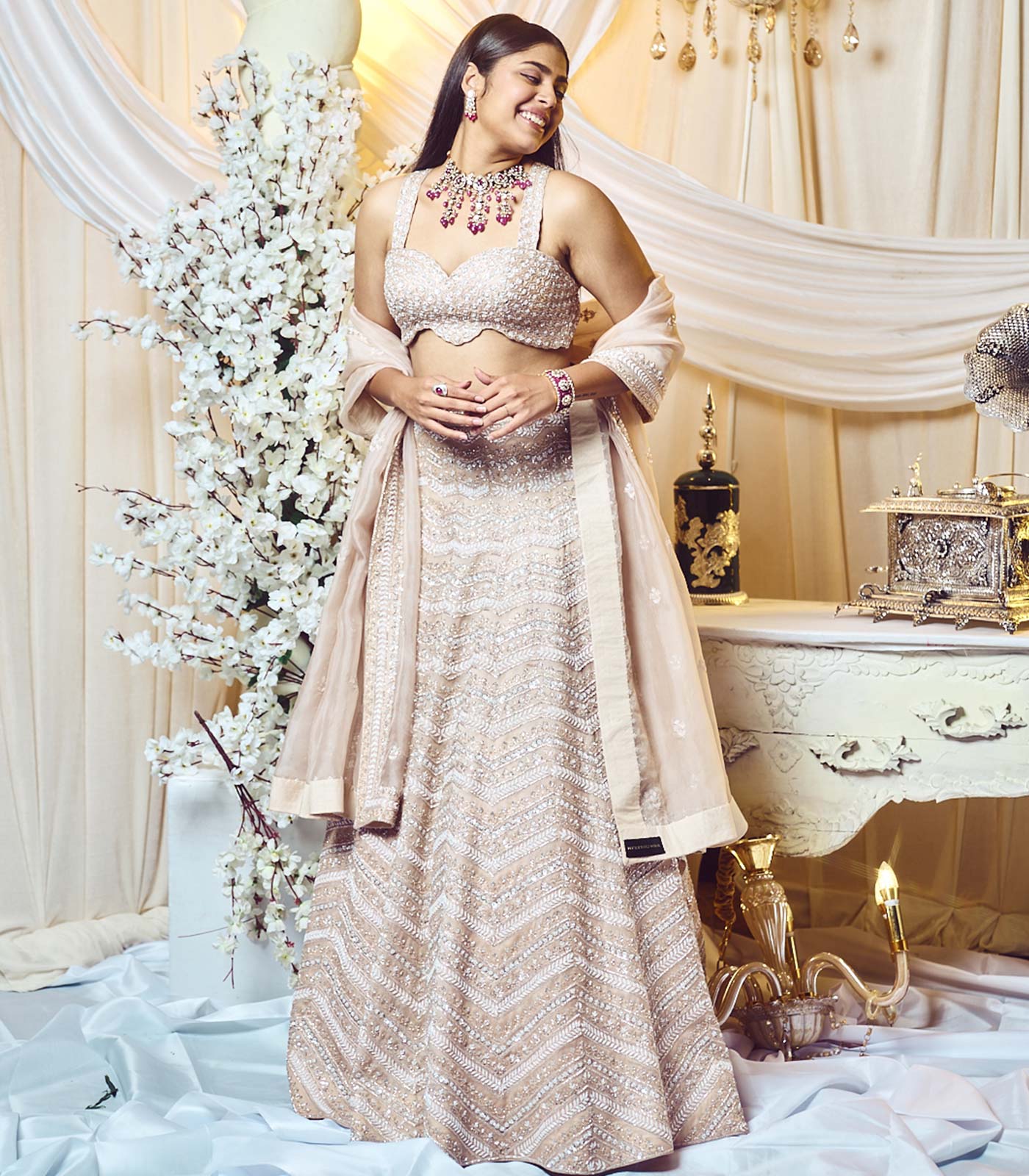 Champagne Taupe Chevron Lehanga set